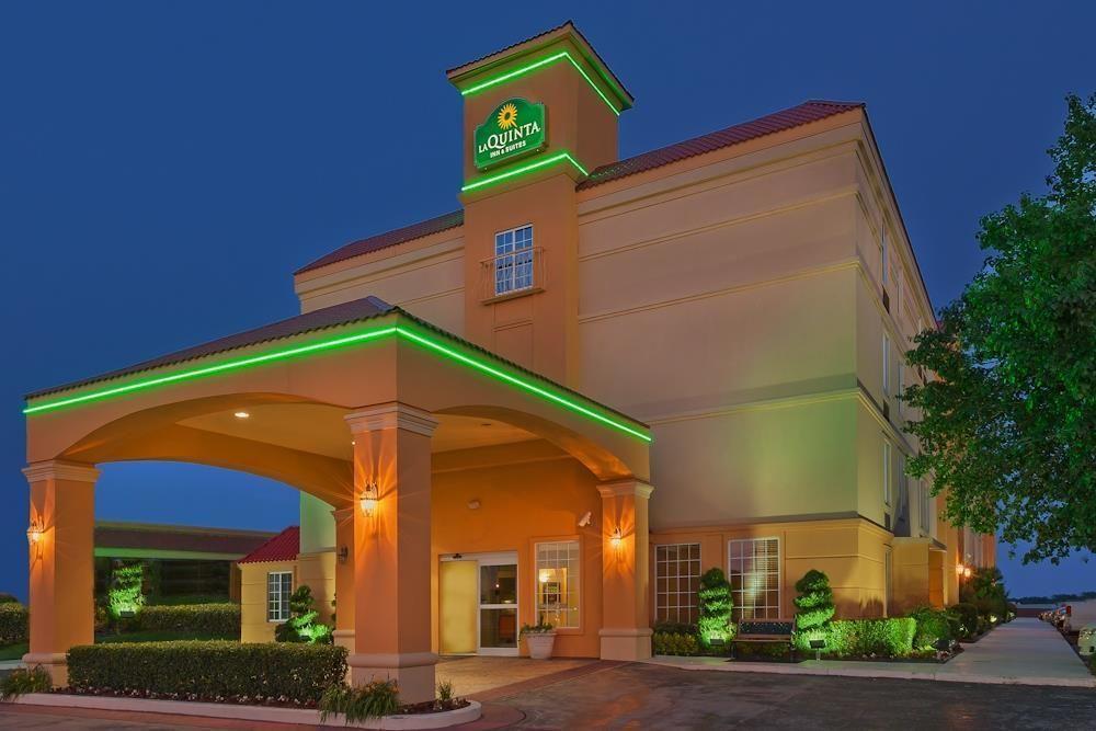 La Quinta Inn & Suites Tulsa Exteriér fotografie