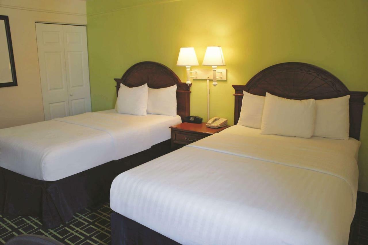 La Quinta Inn & Suites Tulsa Exteriér fotografie
