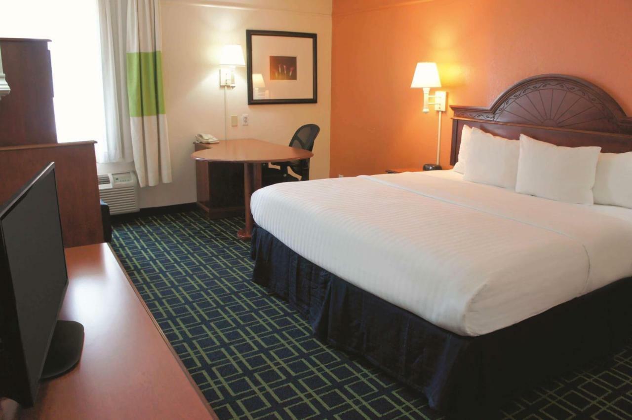 La Quinta Inn & Suites Tulsa Exteriér fotografie