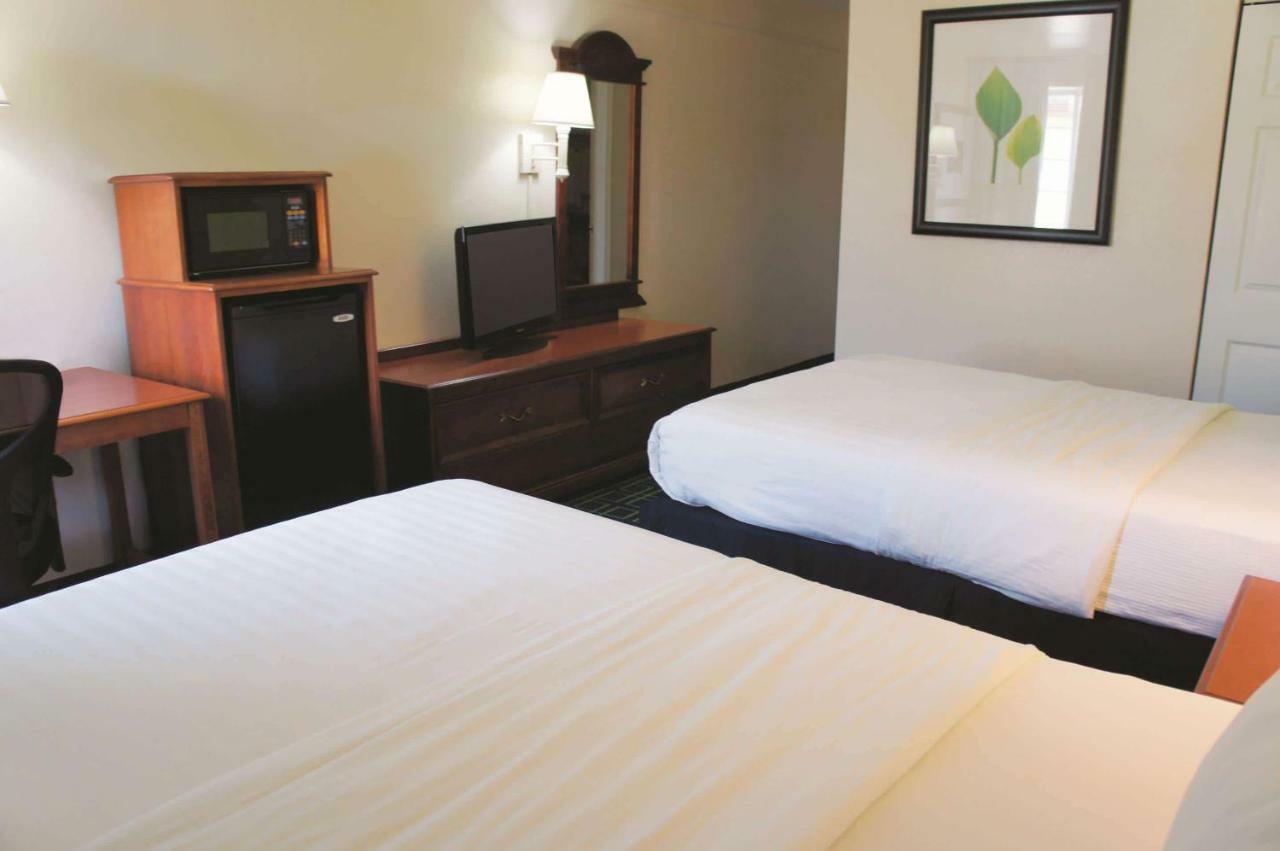La Quinta Inn & Suites Tulsa Exteriér fotografie